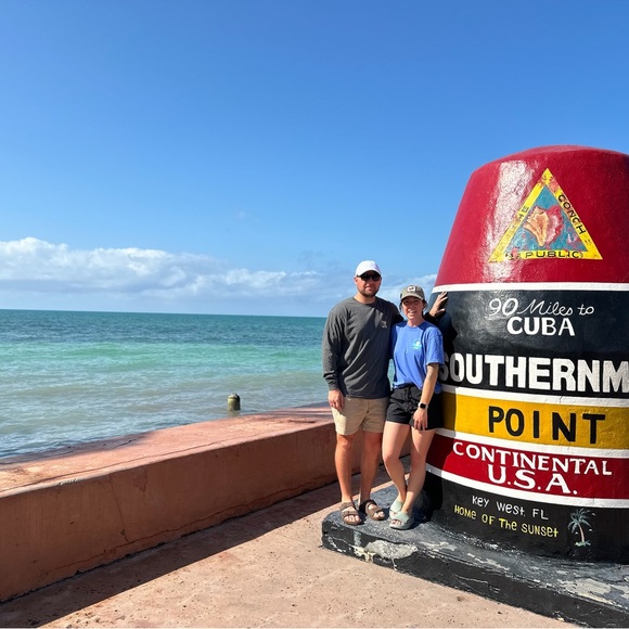 Meet your Posher, Emily - Picture 2 of 2